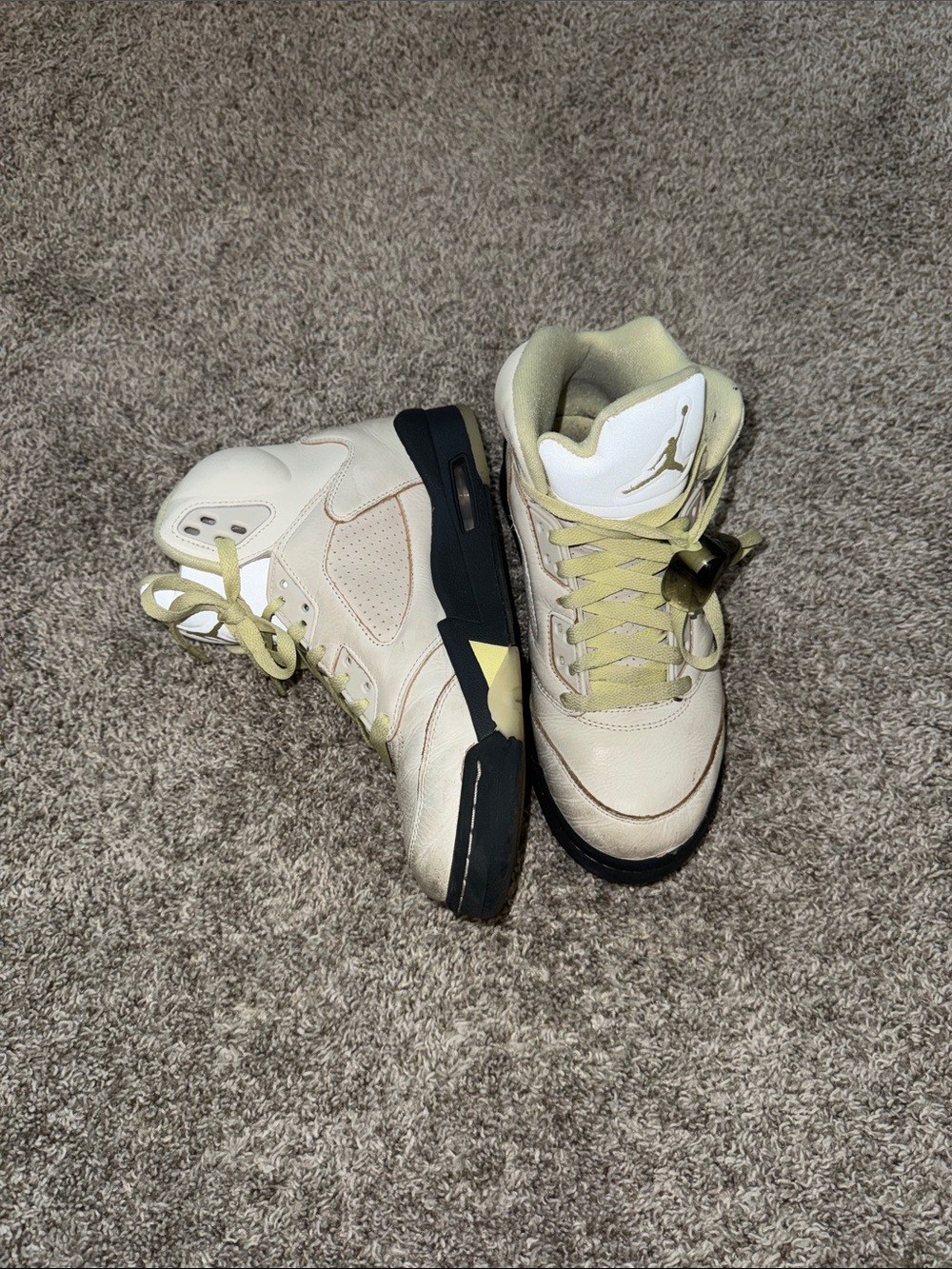 Jordan 5’s Cream and Black Retro Basketball Shoes with Pale Yellow Accents